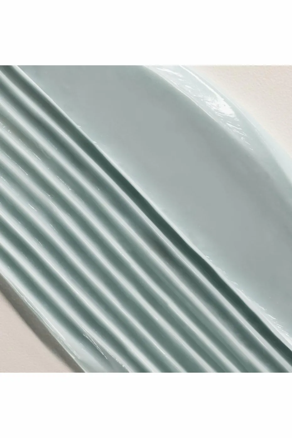 Après-shampoing éclat et protection pour cheveux colorés Minu