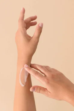 Baume multi-usages au CBD