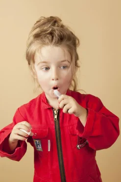 Brillant à lèvres enfant à la framboise