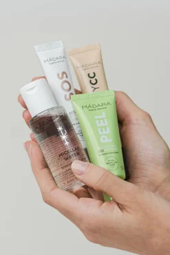 Coffret les iconiques avec CC Crème anti-pollution SPF15 light