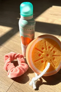 Coffret mousse de bain, éponge & chouchou pêche