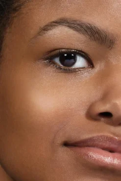 Correcteur anti-cernes