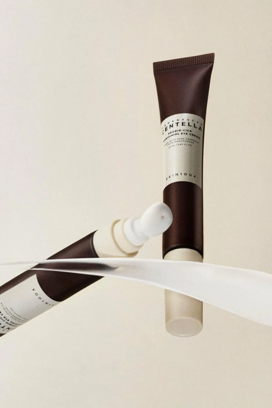 Crème contour des yeux à la centella asiatica et au bakuchiol