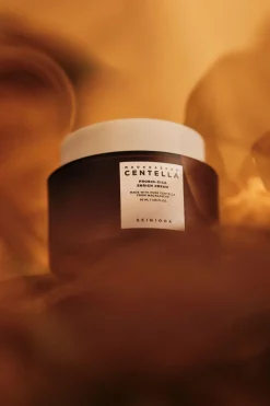 Crème hydratante riche à la centella asiatica et aux probiotiques
