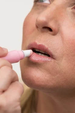 Embellisseur lèvres et joues Lip Perfector Glow Gloss