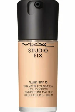 Fond de teint mat Studio Fix SPF15
