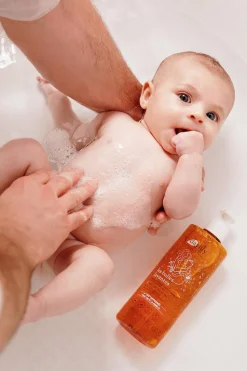 Gelée de douche bébé et femme enceinte Les Bulles Lavantes