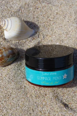 Gommage corps au Monoï