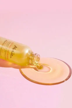 Huile lactée démaquillante Source de Roses