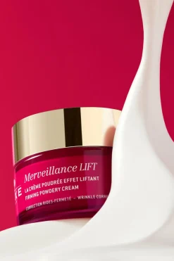 La Crème Poudrée effet liftant Merveillance LIFT