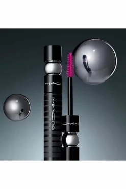 Mascara volume et longueur noir M·A·C Stack Mega Brush