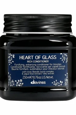 Masque bleu pour cheveux blonds heart of glass