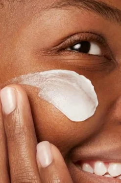 Masque de nuit réhydratant Ultra Facial Overnight Rehydrating Masque