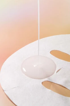 Masque en tissu éclaircissant à la vitamine C