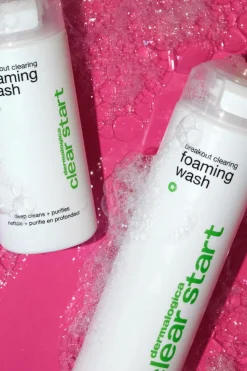 Mousse nettoyant anti-imperfection Breakout Clearing Foaming Wash