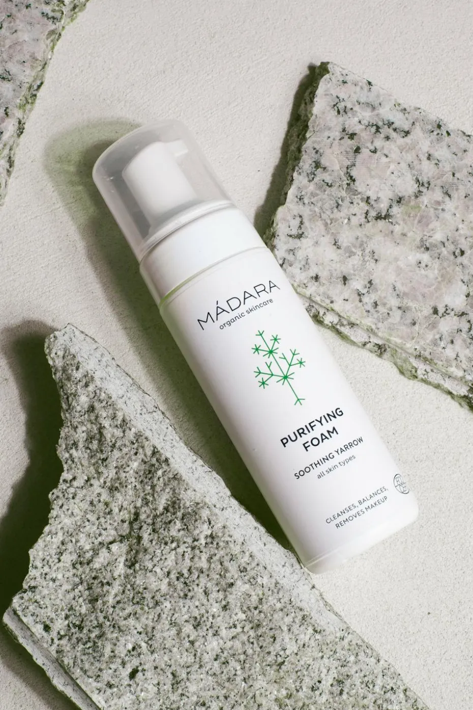 Mousse nettoyante et purifiante