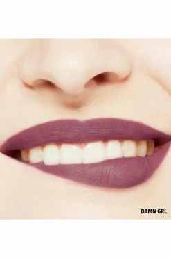 Rouge à lèvres liquide semi-mat