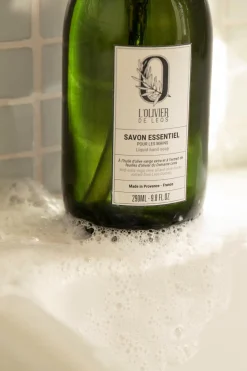 Savon essentiel pour les mains rechargeable