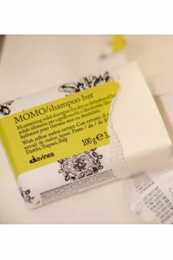 Shampoing solide pour cheveux secs Momo