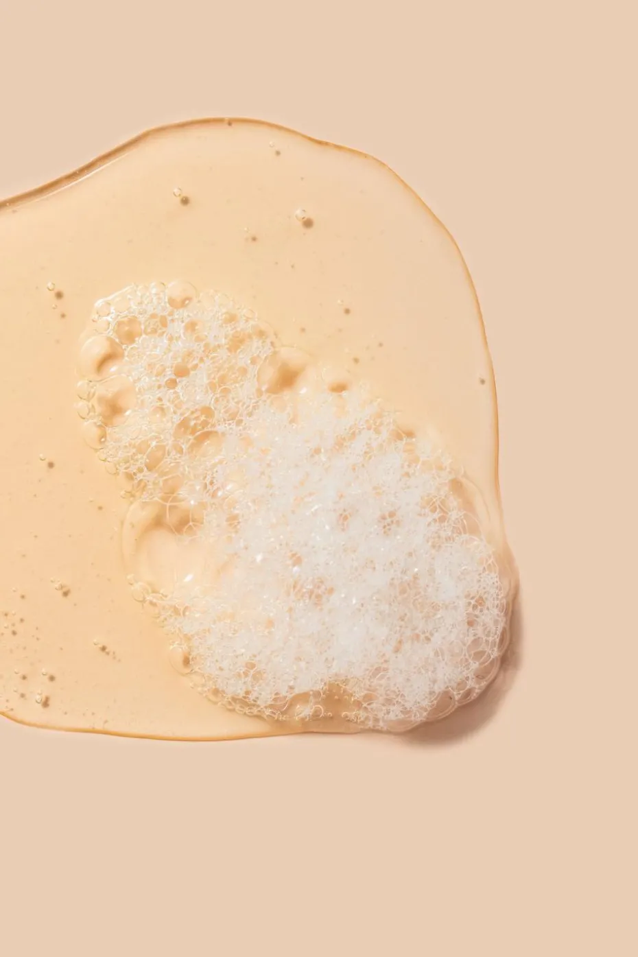 Shampooing à la kératine pour cheveux indisciplinés