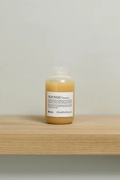 Shampooing nourrissant rechargeable pour cheveux abimés Nounou