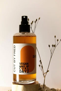 Spray hydratant pour cheveux bouclés Vegan Wake Up Curl Day 2