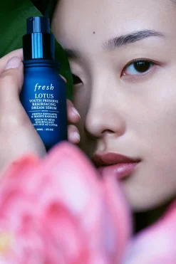 Sérum de nuit anti-âge au lotus et aux AHAs