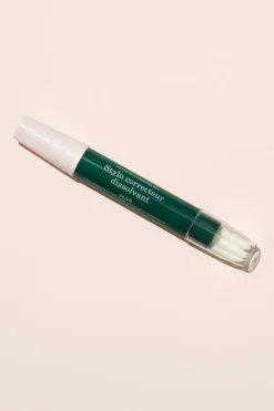 Stylo correcteur dissolvant