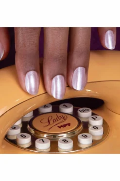 Vernis semi-permanent Green Flash Les blancs, naturels & beiges