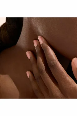 Vernis soin ultra-brillant Active Glow Cranberry